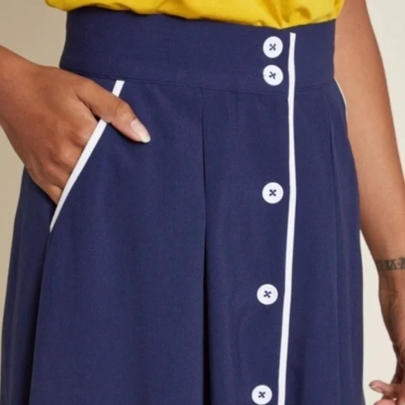 NWOT ModCloth Navy Blue White Trim Midi Skirt New - Picture 3 of 7